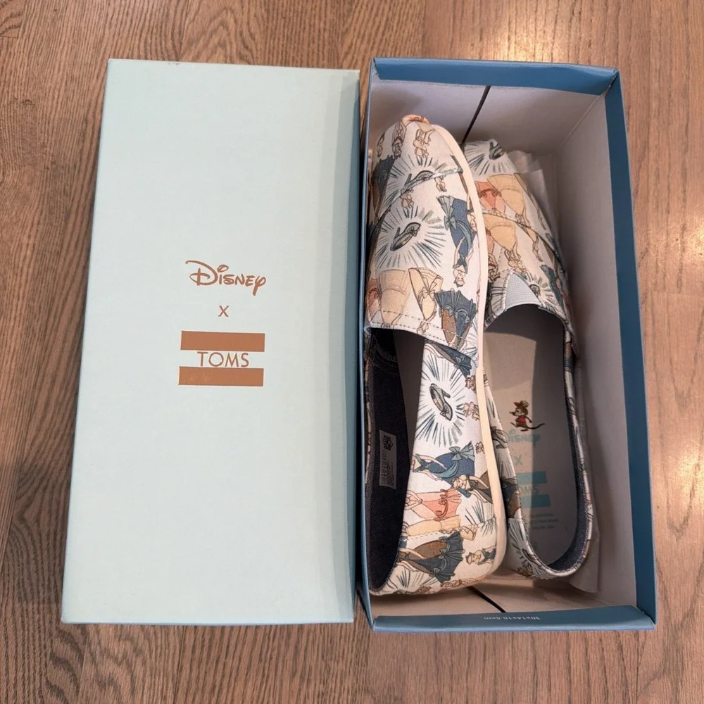 DISNEY X TOMS CLASSIC BLUE CINDERELLA Princess Slip-On Tennis Shoes Flats NIB 10